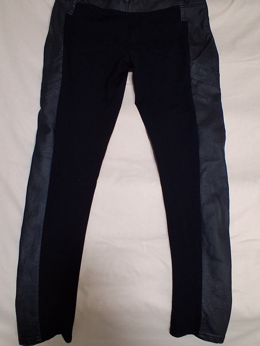 Bisou Bisou Black Skinny Jeans with Side Paneled Detail